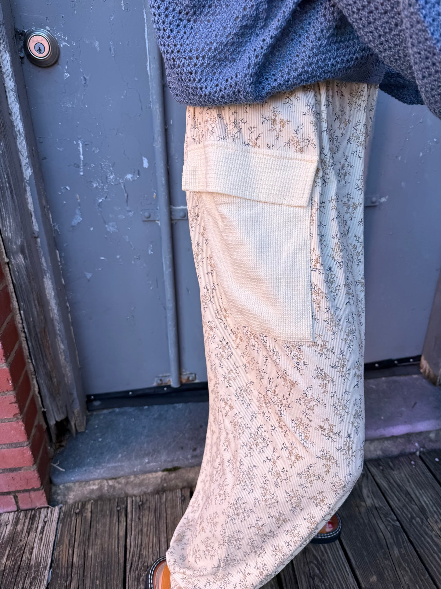 Dainty Floral Days Joggers