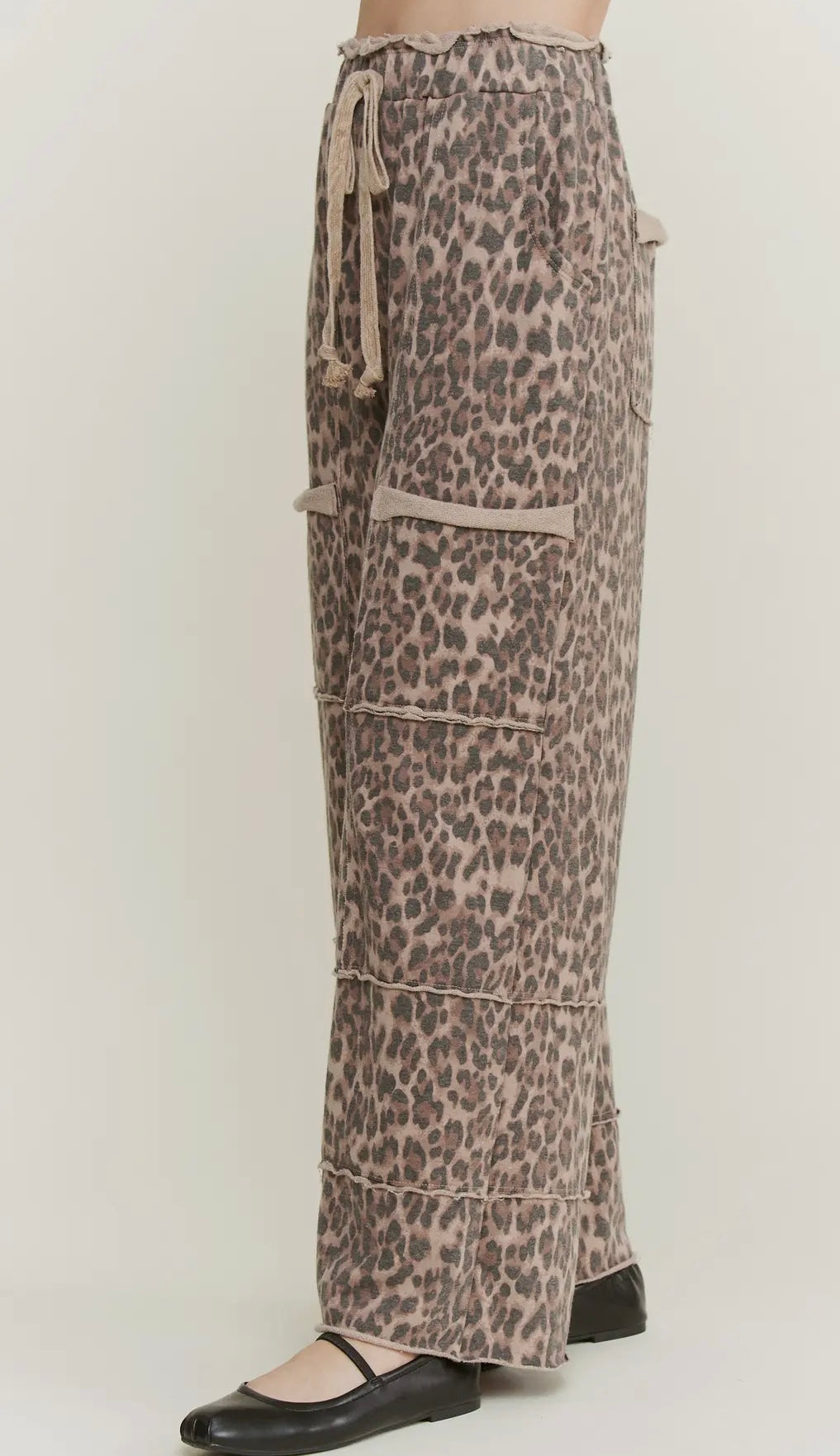 The Perf Leopard Lounge