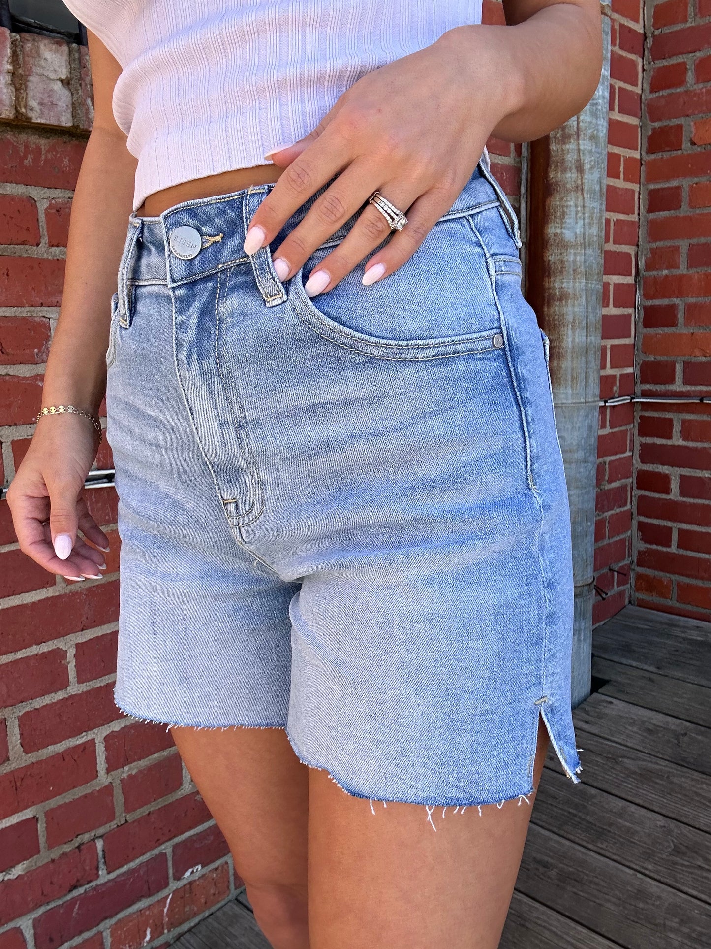 Cottage Cut off shorts