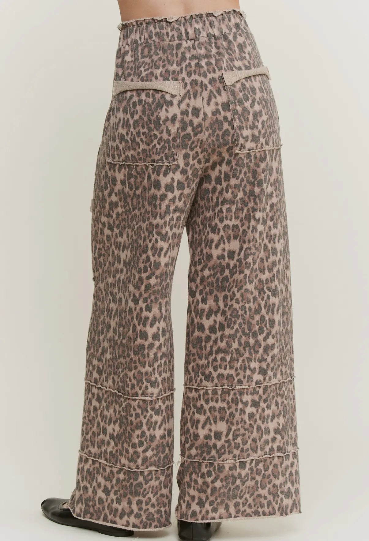 The Perf Leopard Lounge